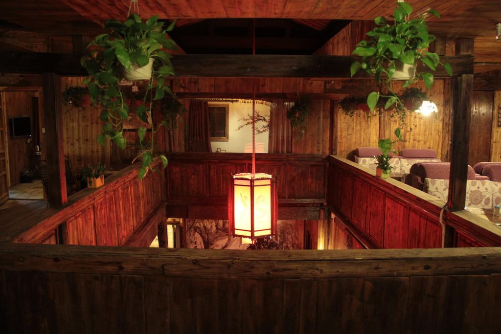 Old Street Courtyard Apartment Хуаншан Екстериор снимка