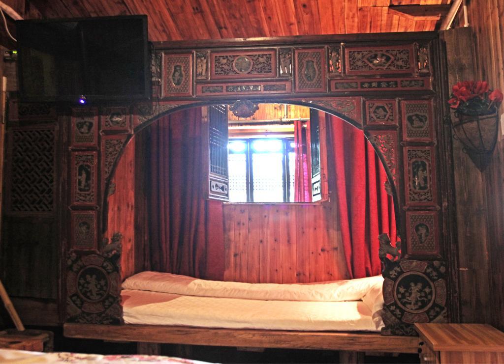 Old Street Courtyard Apartment Хуаншан Екстериор снимка
