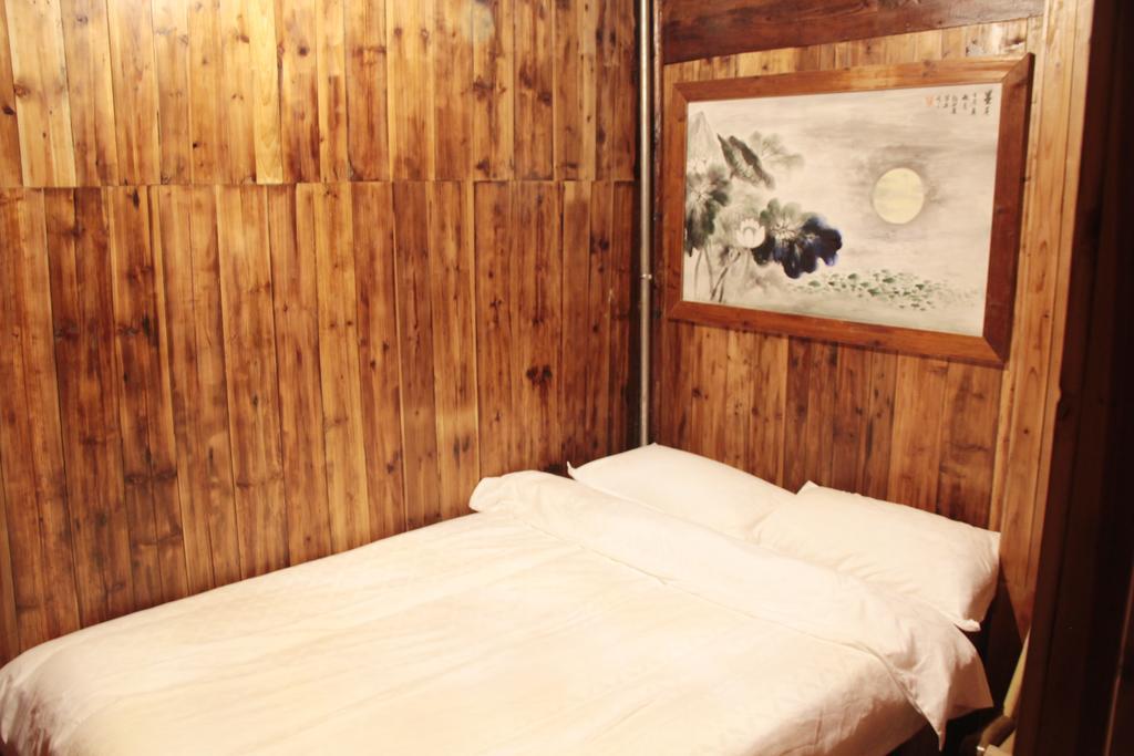 Old Street Courtyard Apartment Хуаншан Екстериор снимка