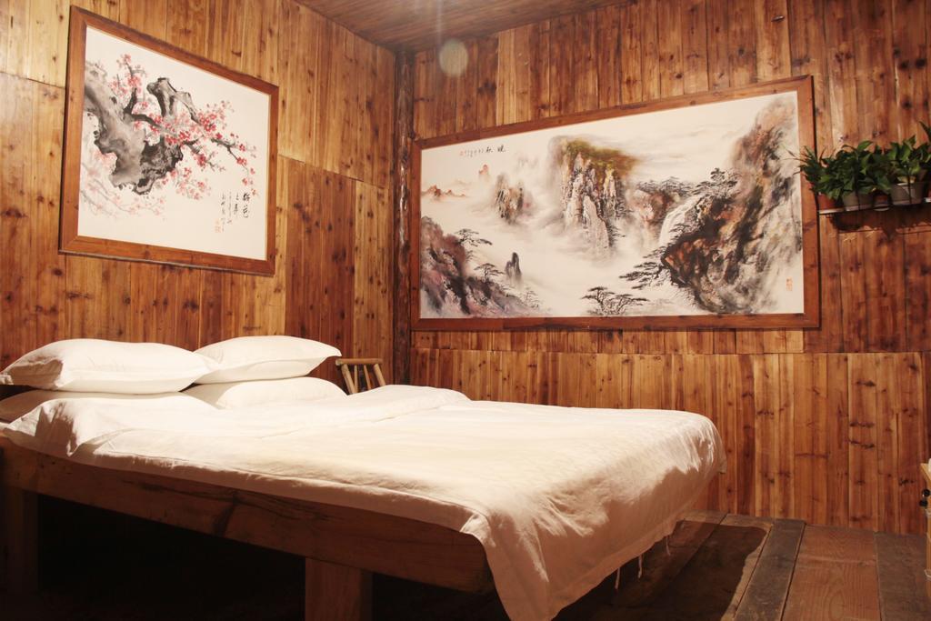Old Street Courtyard Apartment Хуаншан Екстериор снимка